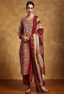 Floral printed cotton v neck kurta trouser & dupatta set 1