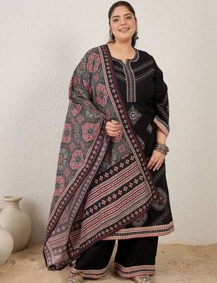 Plus Size Black Embroidered Straight Kurta Palazzos With Dupatta Set 1