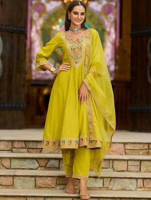 Ethnic Motifs Embroidered Thread Work A-Line Kurta with Trousers & With Dupatta 1