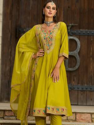 Ethnic Motifs Embroidered Thread Work A-Line Kurta with Trousers & With Dupatta 4