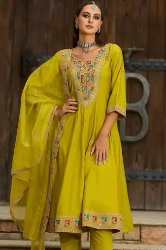 Ethnic Motifs Embroidered Thread Work A-Line Kurta with Trousers & With Dupatta