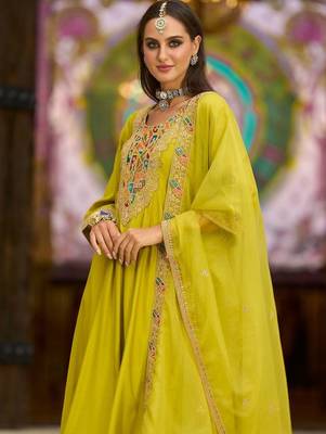 Ethnic Motifs Embroidered Thread Work A-Line Kurta with Trousers & With Dupatta 5