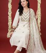 Women Ethnic Motifs Embroidered Thread Work Cotton Kurta with Trousers & With Dupatta