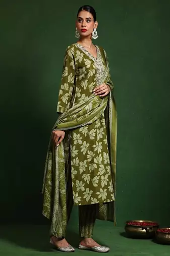 Floral embroidered cotton v neck kurta trouser & dupatta set