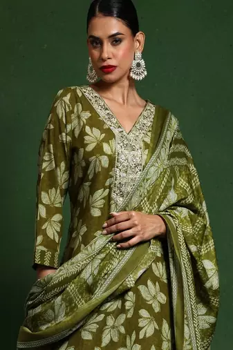 Floral embroidered cotton v neck kurta trouser & dupatta set