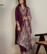 Women Ethnic Motifs Embroidered Thread Work Kurta with Trousers & Dupatta