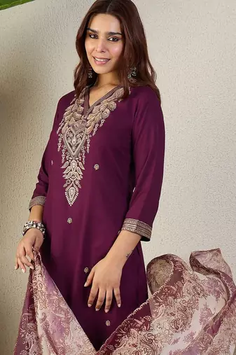 Women Ethnic Motifs Embroidered Thread Work Kurta with Trousers & Dupatta