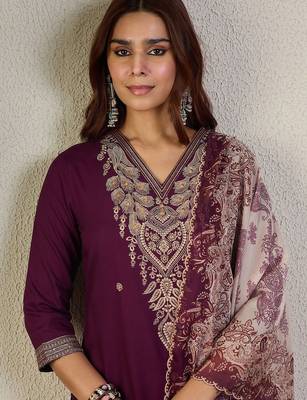 Women Ethnic Motifs Embroidered Thread Work Kurta with Trousers & Dupatta 6