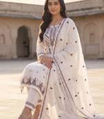 Women Floral Embroidered Thread Work Cotton Kurta with Trousers & With Dupatta