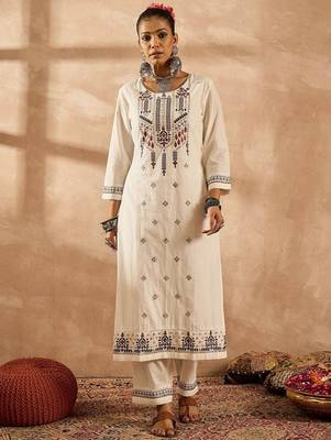 Women Floral Embroidered Thread Work Cotton Kurta with Trousers & With Dupatta 7