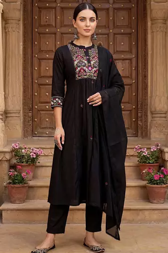 Women Ethnic Motifs Embroidered Thread Work Cotton Kurta with Trousers & With Dupatta