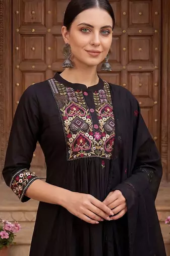 Women Ethnic Motifs Embroidered Thread Work Cotton Kurta with Trousers & With Dupatta