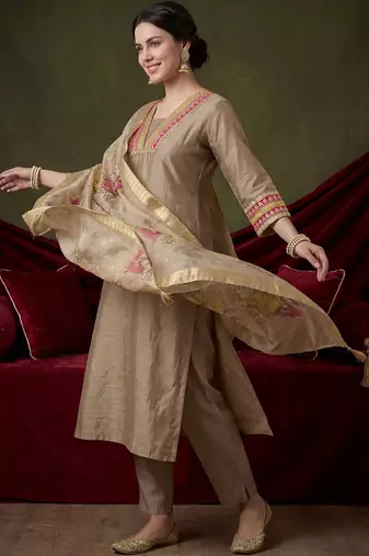 Women Ethnic Motifs Embroidered Raw Silk Kurta with Trousers & With Dupatta