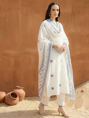 Women Floral Embroidered Thread Work Cotton Kurta with Trousers & With Dupatta 4
