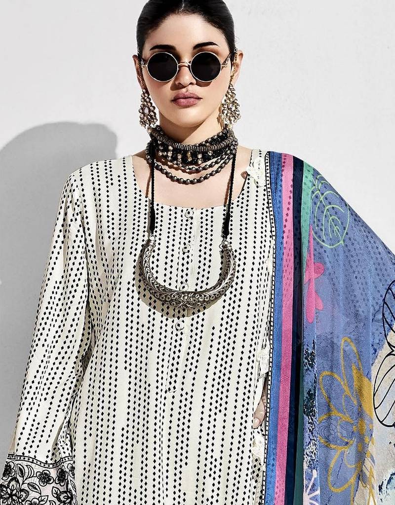 Women Embroidered Thread Work Kurta with Trousers & With Dupatta