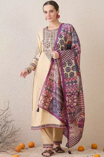 Women Ethnic Motifs Embroidered Thread Work Kurta with Salwar & Dupatta