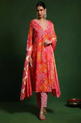Floral printed cotton v neck kurta trouser & dupatta set