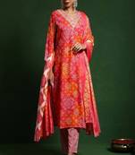 Floral printed cotton v neck kurta trouser & dupatta set