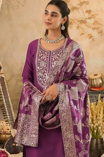 Ethnic Motifs Embroidered Sequinned Kurta With Trousers & Dupatta