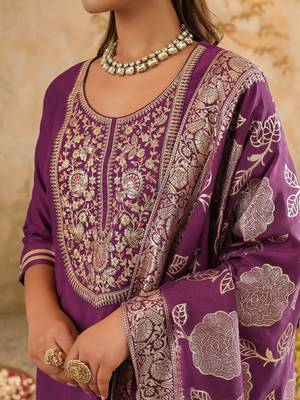 Ethnic Motifs Embroidered Sequinned Kurta With Trousers & Dupatta 3