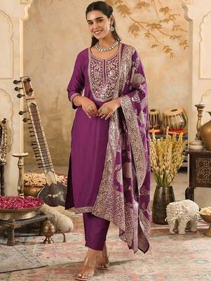 Ethnic Motifs Embroidered Sequinned Kurta With Trousers & Dupatta 5