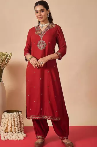 Women Ethnic Motifs Embroidered Thread Work Kurta with Patiala & With Dupatta