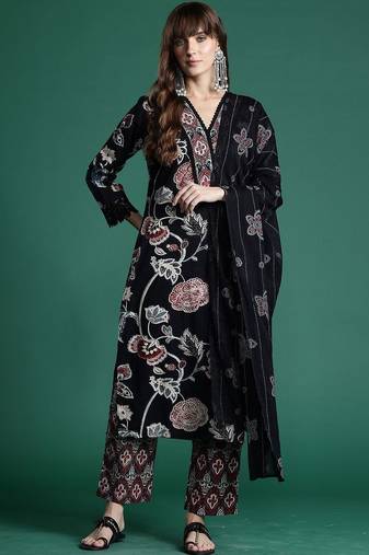 Women Floral Printed Cotton Kurta with Trousers & With Dupatta