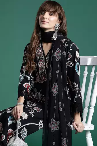 Women Floral Printed Cotton Kurta with Trousers & With Dupatta
