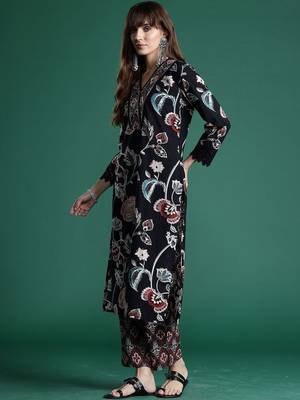 Women Floral Printed Cotton Kurta with Trousers & With Dupatta 4