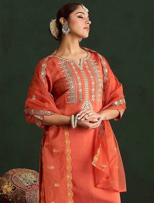 Women Ethnic Motifs Embroidered Gotta Patti Kurta with Trousers & With Dupatta 2