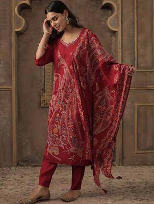 Women Ethnic Motifs Embroidered Kurta with Trousers & Dupatta 5