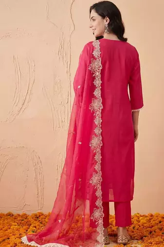 Women Ethnic Motifs Embroidered Thread Work Kurta with Trousers & With Dupatta