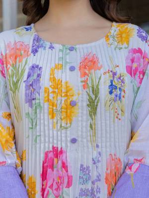 Floral Printed A-Line Cotton Kurta With Trousers 2