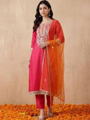 Women Ethnic Motifs Embroidered Sequinned Kurta with Trousers & With Dupatta 2