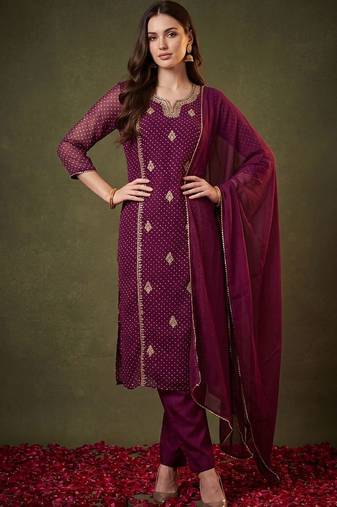 Women Ethnic Motifs Embroidered Kurta with Trousers & With Dupatta