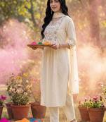 Women Floral Embroidered Empire Thread Work Cotton Kurta with Trousers & With Dupatta