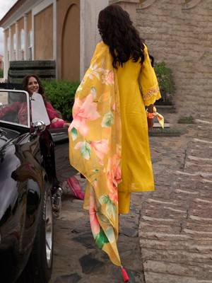 Floral Embroidered A-Line Kurta With Trousers & Dupatta 3