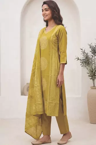 Women Ethnic Motifs Printed Beaded Cotton Kurta with Trousers & Dupatta