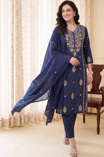 Women Ethnic Motifs Embroidered Thread Work Cotton Kurta with Trousers & With Dupatta