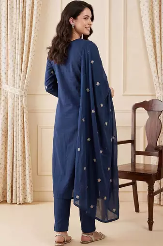Women Ethnic Motifs Embroidered Thread Work Cotton Kurta with Trousers & With Dupatta