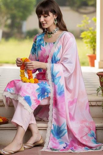 Women Floral Embroidered Empire Thread Work Kurta with Trousers & With Dupatta