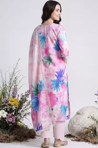 Women Floral Printed Kurta with Trousers & With Dupatta