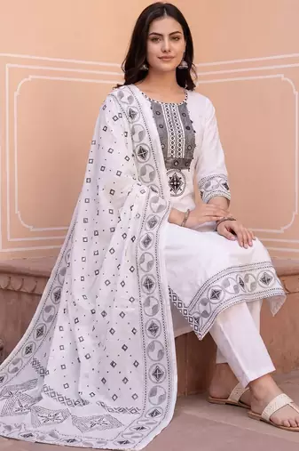 Women Ethnic Motifs Embroidered Regular Mirror Work Pure Cotton Kurta with Trousers & With Dupatta