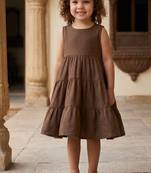 Girls solid brown cotton tiered dress – sleeveless knee-length flared frock