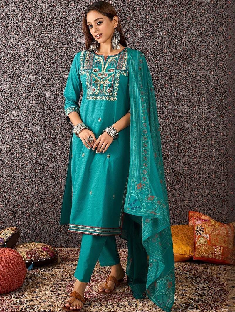 Ethnic Motifs Embroidered Thread Work Cotton Kurta With Trousers & Dupatta