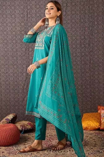 Ethnic Motifs Embroidered Thread Work Cotton Kurta With Trousers & Dupatta