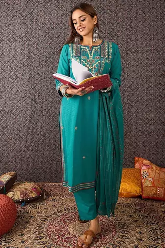 Ethnic Motifs Embroidered Thread Work Cotton Kurta With Trousers & Dupatta