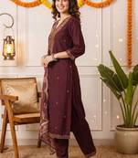 Women Ethnic Motifs Embroidered Thread Work Kurta with Trousers & With Dupatta