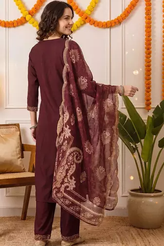 Women Ethnic Motifs Embroidered Thread Work Kurta with Trousers & With Dupatta
