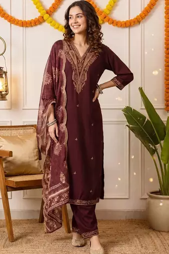Women Ethnic Motifs Embroidered Thread Work Kurta with Trousers & With Dupatta